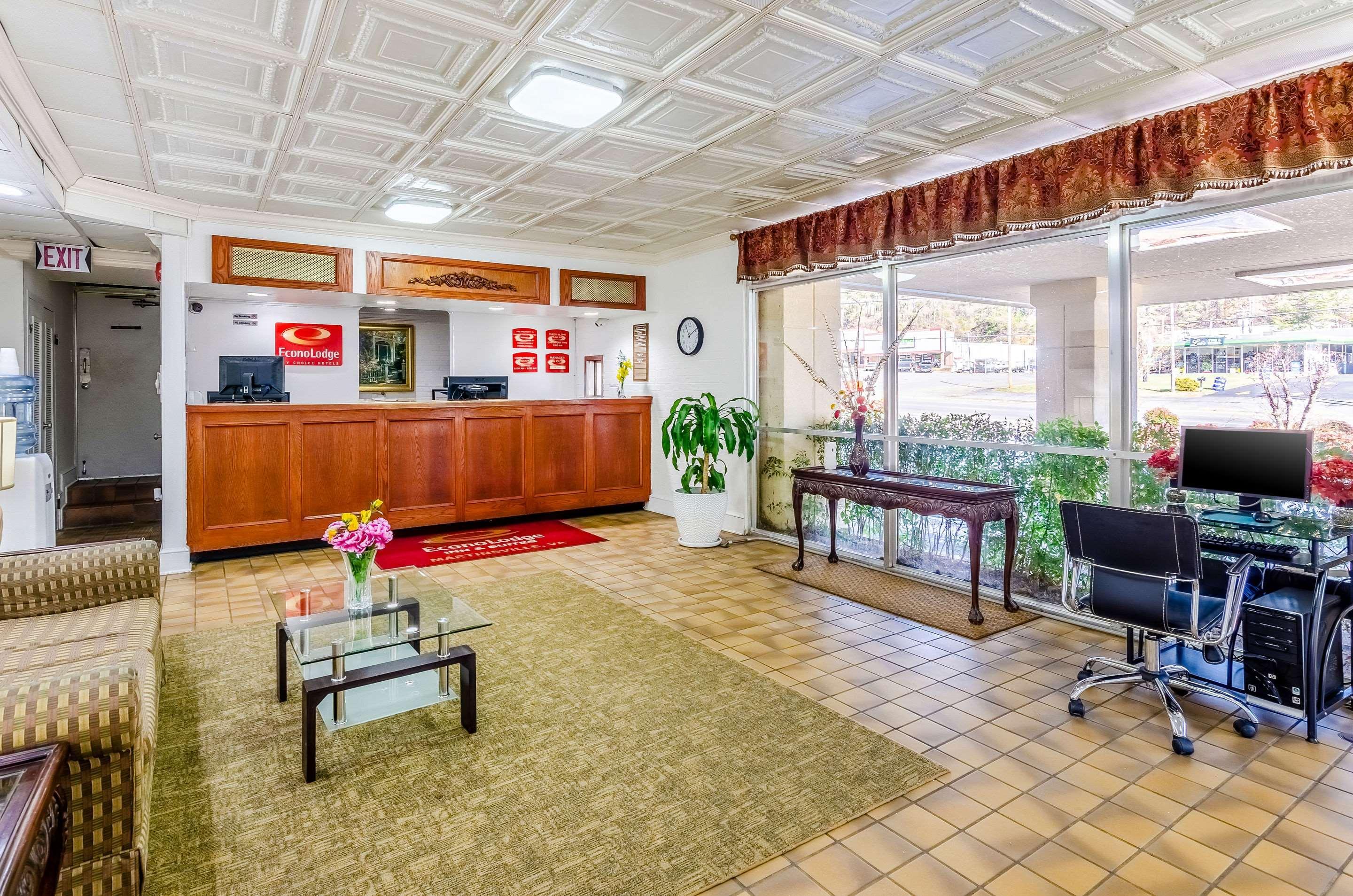 Econo Lodge Martinsville Exteriör bild
