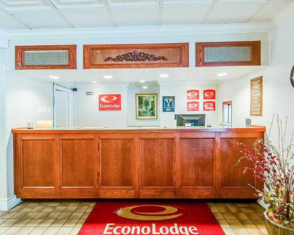 Econo Lodge Martinsville Exteriör bild